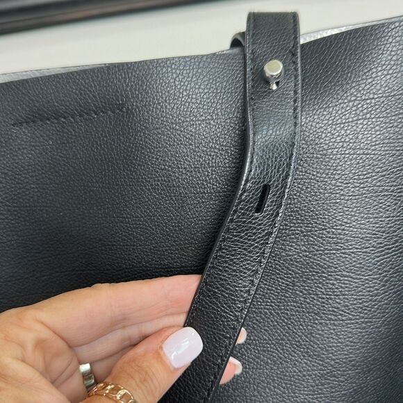 Rebecca Minkoff Genuine Leather Shoulder Tote Adjustable Snap Closure Spacious - Picture 7 of 12